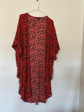Torrid short sleeve lightweight bohemian cardigan size 3/4 resort wear cover up